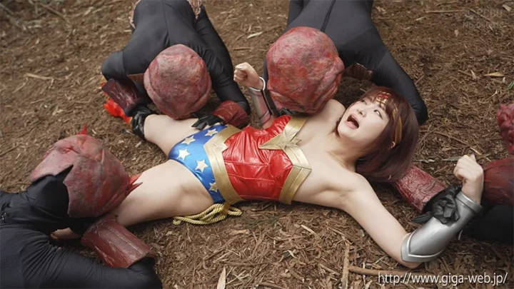 Screenshot 2 from SPSF-56 音琴瑠衣 英雄狩猎 奇迹女士 战斗行动 GIGA