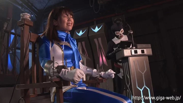 GHKR-94 藤波サトリ ヒロイン 洗脳: 邪悪な女戦士ヴェルマリア & ヴェルローズの侮辱と屈辱 のスクリーンショット 2