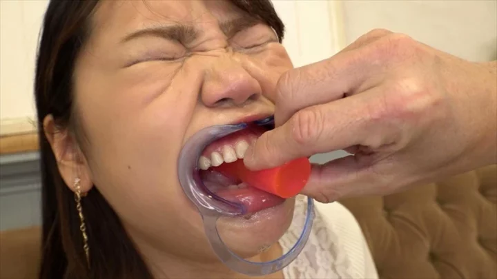 Screenshot 3 from XRW-905 Mochida Shiori’s Anal and Oral Training: Uniform Femdom Delinquent