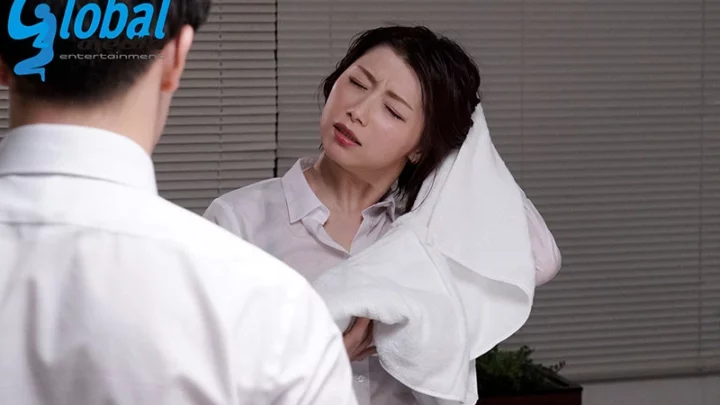 Screenshot 7 from FBOS-001 Katou Tsubaki: A Night Locked Inside the Office with a Female Superior