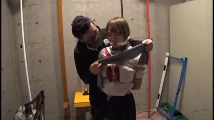 Screenshot 7 from CMV-148 佳山爱，桃子香音 穿着系带衣物的束缚：循环中的受折磨女性