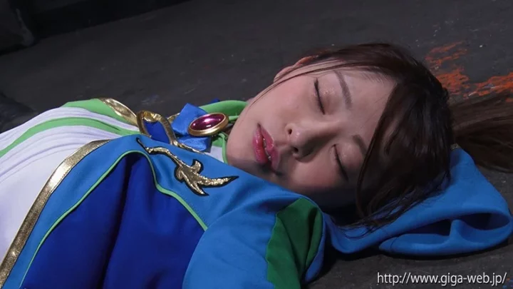 Screenshot 8 aus GHMT-72 Hinako Mori: Saikyou Sentai Cyellow Ranger Cyellow Green Henshin Fundoshi GIGA