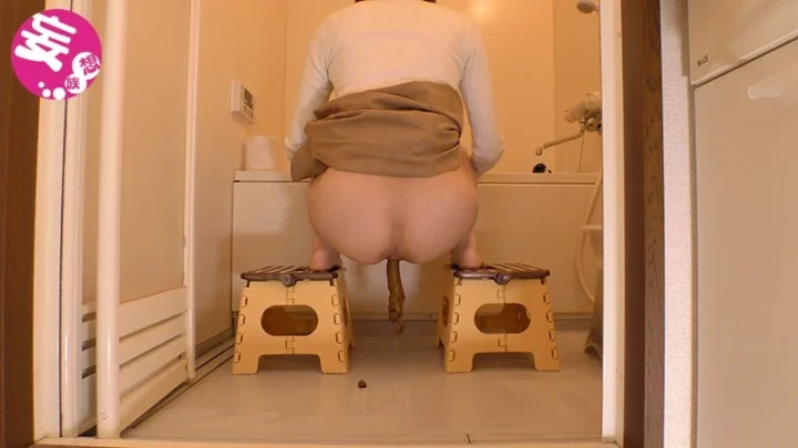 Screenshot 8 aus KBMS-058 Kawabe-sans Anal- und Onkel-Fetisch: Scat und Urinierung 1113 Kobo / Fantasista