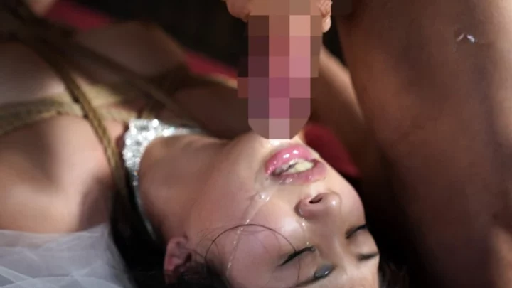 Screenshot 9 aus GENM-038 Takasugi Mari Elektrische Ehe: Mari wird deine Braut. Bondage, riesige Brüste, Fellatio Mann