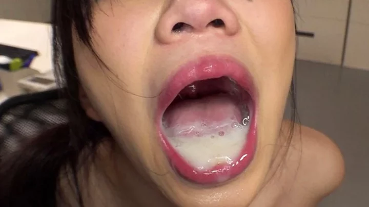 Screenshot 10 from XRLE-001 Sakura No Kyofu Illama Chio Real (Real Works) Deep Throating