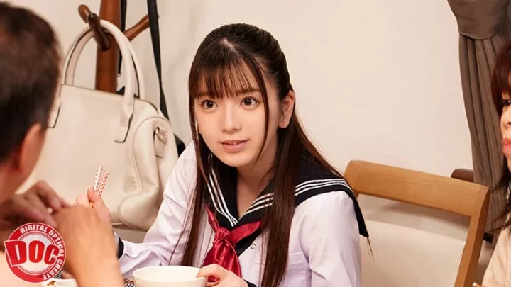 Screenshot 11 aus DOCP-218 Kisaragi Natsuki: Drei Tage ohne meine Mutter, mein Stiefvater trainiert mich weiter, kurvenreiche Lolita. Diese Zwei… Kleidung, Socken, Zermen, nasser Look, Dominanz DOC PREMIUM