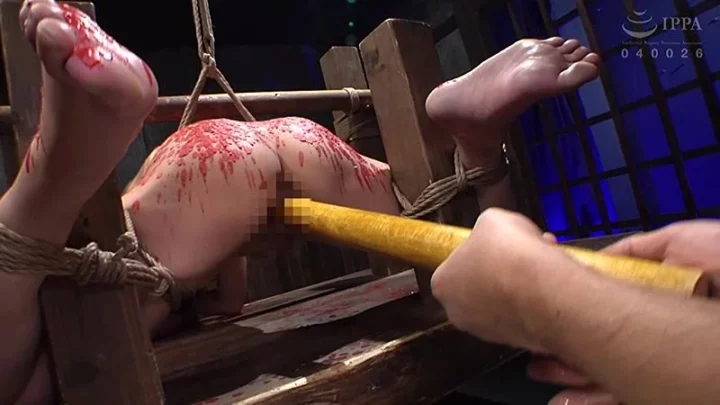 Screenshot 14 from GTJ-068 七海由亚：穿透审讯 126 分钟 - 金色 TOHJIRO 等级，口交，手淫，深喉