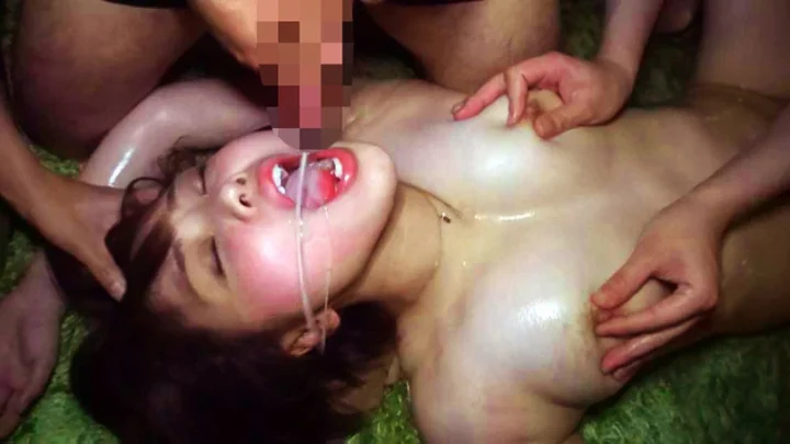 Screenshot 15 aus CNBX-001 Masshiro Reina: Erstes Shooting, Quetschen, Unordentliche große Brüsten Mama Toyohiko Kikaku