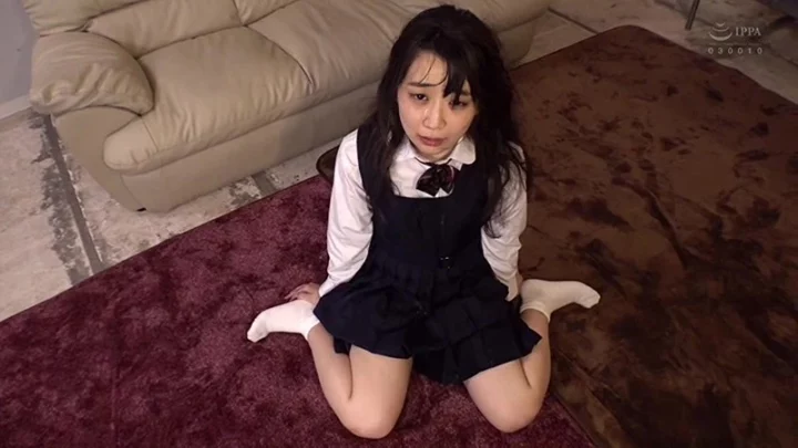 Screenshot 19 aus DFE-036 Mizuki Maika: Jungfräuliches AV-Debüt -制服 ブルマ デビュー Waap Entertainment