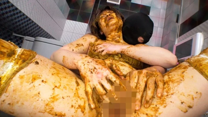 Screenshot 20 from ODV-518 온몸이 똥으로 뒤덮인, 평범한 주부가 거대한 항문 변을 싸다 - 항문 오오츠카 후로피 - 배변